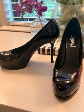 Yves Saint Laurent Black Patent Platform Stiletto Pumps